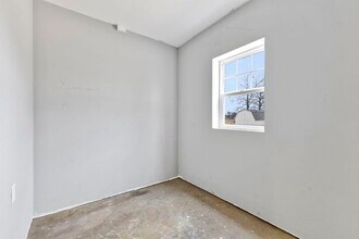 4241 W Whiteland Rd in Bargersville, IN - Building Photo - Building Photo
