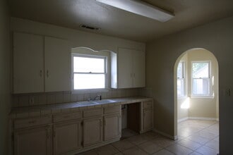 4508 E Illinois Ave in Fresno, CA - Building Photo - Building Photo