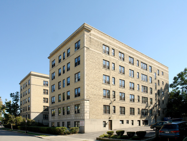 Commodore Apartments in Buffalo, NY - Foto de edificio - Building Photo