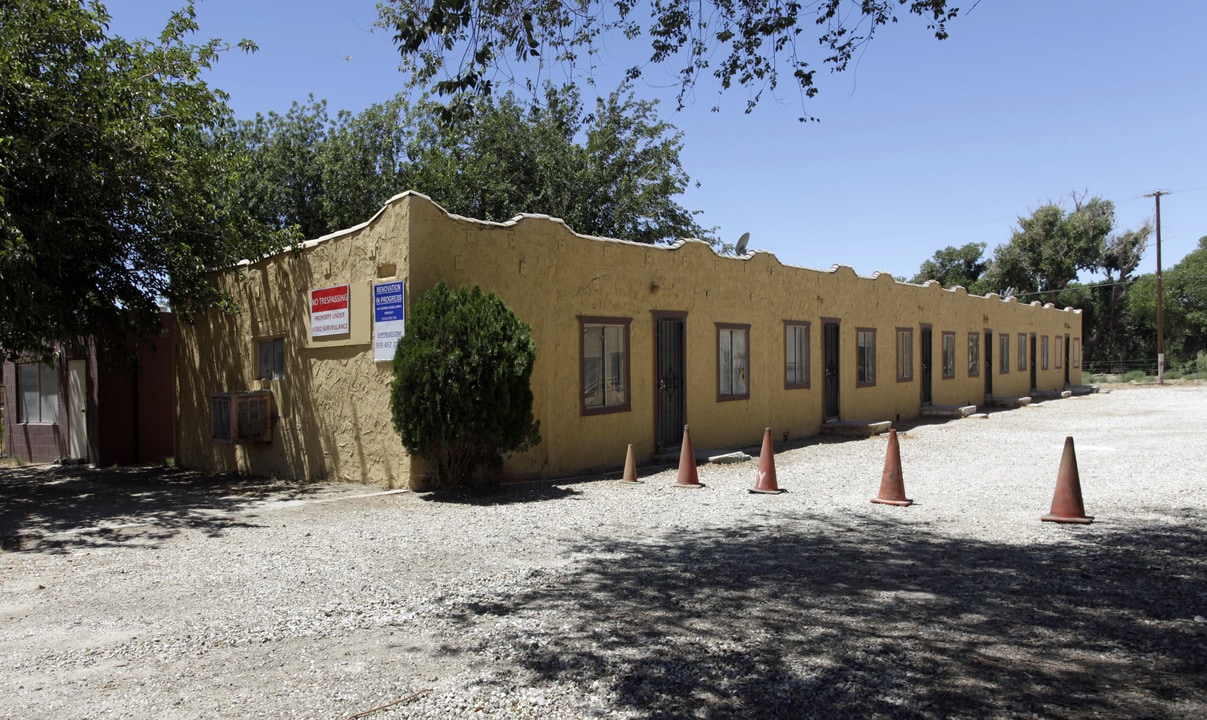 Oro Grande Apartments in Oro Grande, CA - Building Photo