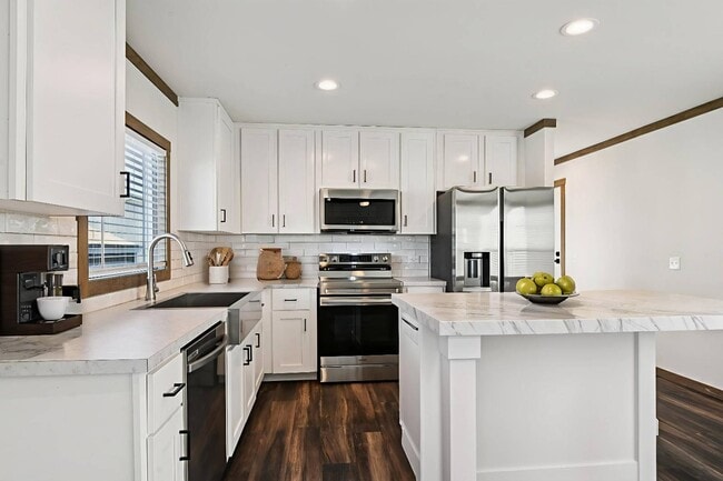 1609 Swallowtail Dr in Cleburne, TX - Building Photo - Building Photo