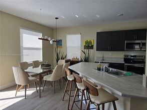 1437 SE 27th Terrace in Homestead, FL - Building Photo - Building Photo