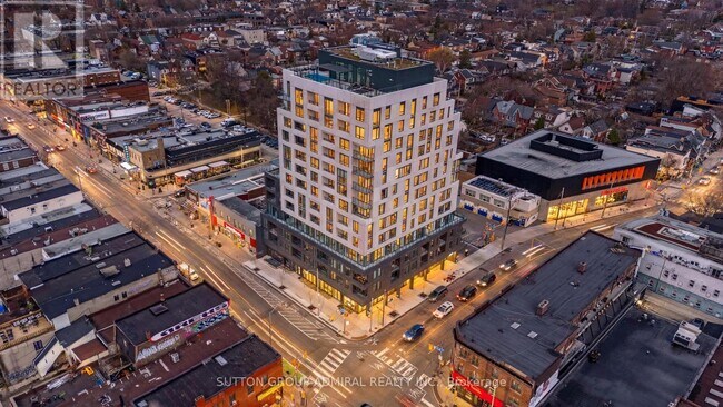 758 Dovercourt Rd in Toronto, ON - Building Photo - Building Photo