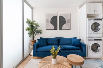 244 E 75th St, Unit SI FL3-ID1021833P in New York, NY - Foto de edificio - Building Photo