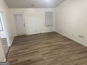 3405 Creekwood Dr SE in Conyers, GA - Building Photo - Building Photo