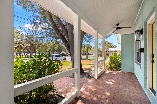 3022 1st St N in St. Petersburg, FL - Building Photo - Building Photo