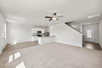 8115 Sunberry Shadow Dr in Houston, TX - Building Photo - Building Photo