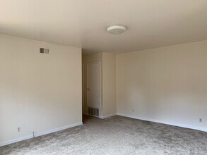 1485 Plumas Ave in Seaside, CA - Building Photo - Building Photo