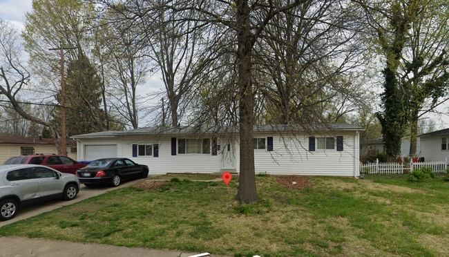1285 Pamela Dr