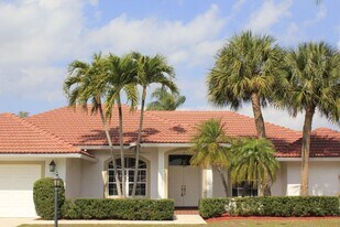4593 Bucida Rd in Boynton Beach, FL - Building Photo