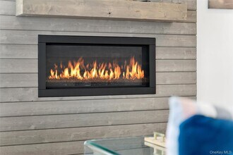 1510 Maple Ln in Greenport, NY - Building Photo - Building Photo