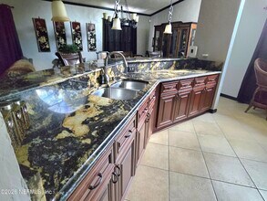 6931 Cane Grass Ln E in Jacksonville, FL - Building Photo - Building Photo