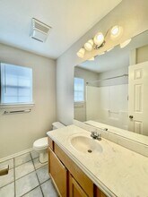 609 Chicago St in San Marcos, TX - Building Photo - Building Photo