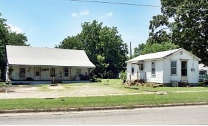 707 N Vinita Ave in Tahlequah, OK - Foto de edificio