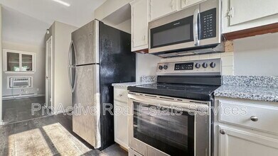 121 W 32nd St in Norfolk, VA - Building Photo - Building Photo