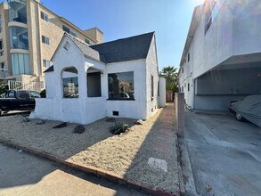 10730 Palms Blvd in Los Angeles, CA - Building Photo - Building Photo