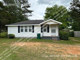 226 Bear Creek Rd E in Tuscaloosa, AL - Building Photo