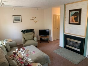 1638 Centaur Cir in Lafayette, CO - Building Photo - Building Photo