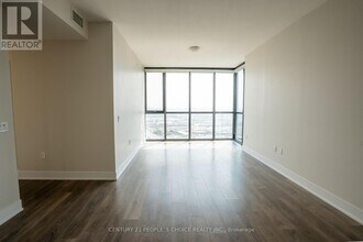 2908-2908 Hwy 7 in Vaughan, ON - Building Photo - Building Photo