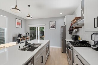 2107 Schley Ave in San Antonio, TX - Building Photo - Building Photo