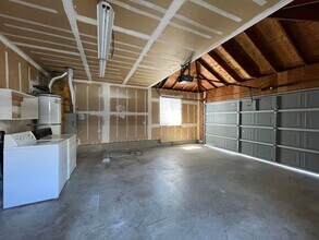 2275 Silverbrook Ct in Mckinleyville, CA - Building Photo - Building Photo