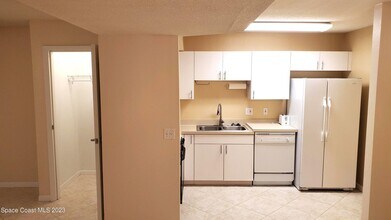 1780 Rocky Wood Cir in Rockledge, FL - Foto de edificio - Building Photo