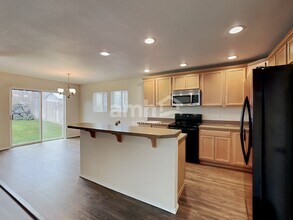 11610 188th St E in Puyallup, WA - Building Photo - Building Photo