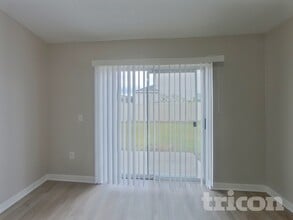 2718 Port Ct in Kissimmee, FL - Building Photo - Building Photo