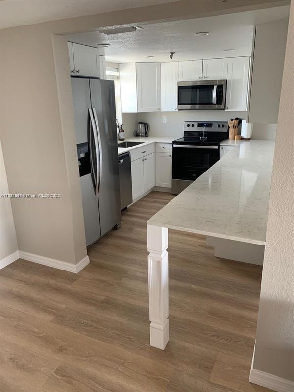 1345 West Ave in Miami Beach, FL - Building Photo - Building Photo