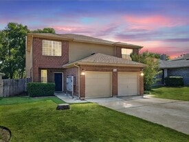 2407 Curry Loop in Round Rock, TX - Building Photo