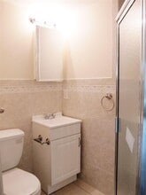 19 Wesley St in Somerville, MA - Foto de edificio - Building Photo