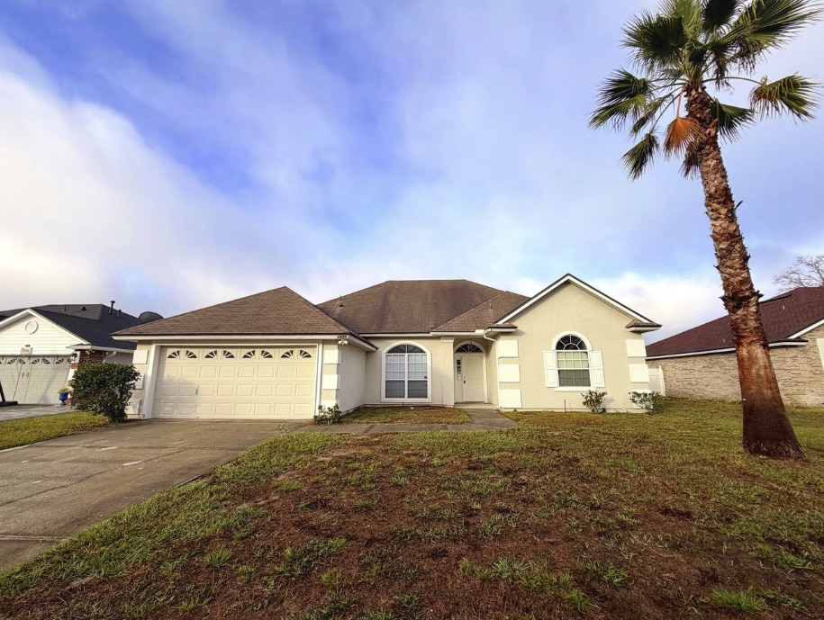 1930 Hollington Dr in Jacksonville, FL - Building Photo