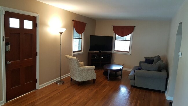 31 E Lakeside Ave in Lakeside Park, KY - Building Photo - Building Photo