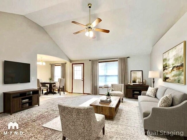 429 N Century Ave in Republic, MO - Foto de edificio - Building Photo