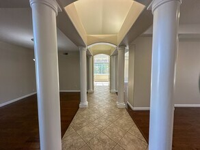 22280 Circle J Ranch Rd in Newhall, CA - Building Photo - Building Photo