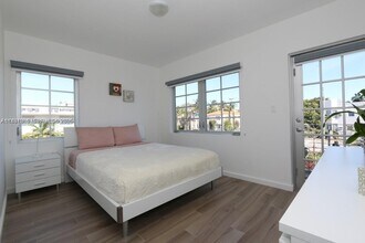 1450 Meridian Ave in Miami Beach, FL - Building Photo - Building Photo