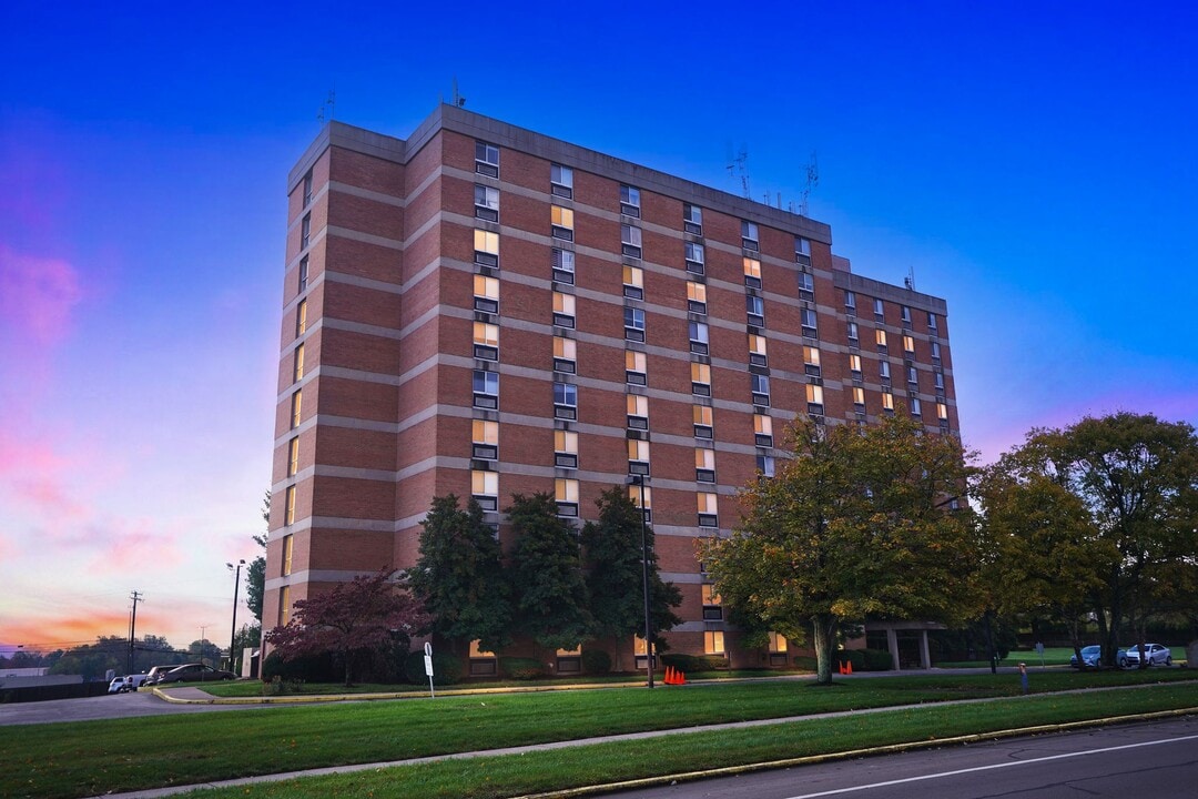 Emerson Center 62+ Senior Apartments in Lexington, KY - Building Photo