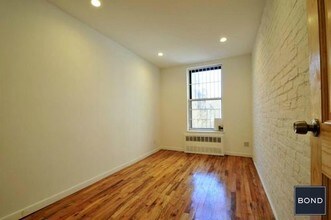 240 E 26th St-Unit -4c in New York, NY - Building Photo - Building Photo
