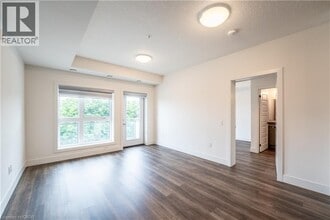 1101 Lackner Pl in Kitchener, ON - Building Photo - Building Photo