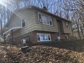 774 Foley Rd in Harrisonburg, VA - Building Photo