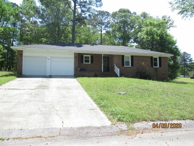 property at 2785 Watermark Dr