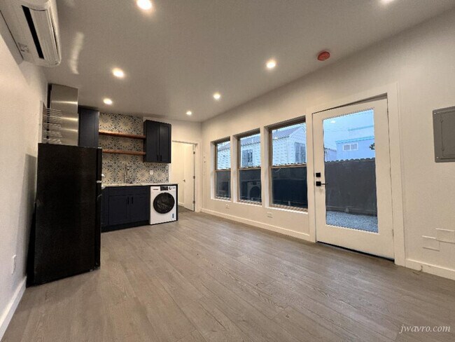 939 26th St in Oakland, CA - Building Photo - Building Photo