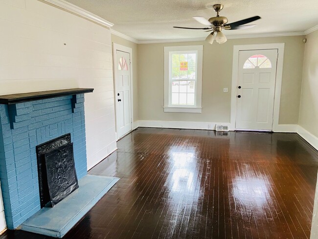 5018 N Main St in Columbia, SC - Building Photo - Building Photo
