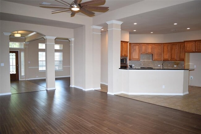 property at 7233 Via Dono Dr