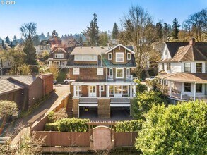 3309 NW Thurman St in Portland, OR - Building Photo - Building Photo