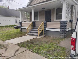 6015 Hosmer Ave in Cleveland, OH - Building Photo