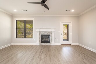310 Kanis Ridge Dr in Little Rock, AR - Building Photo - Building Photo
