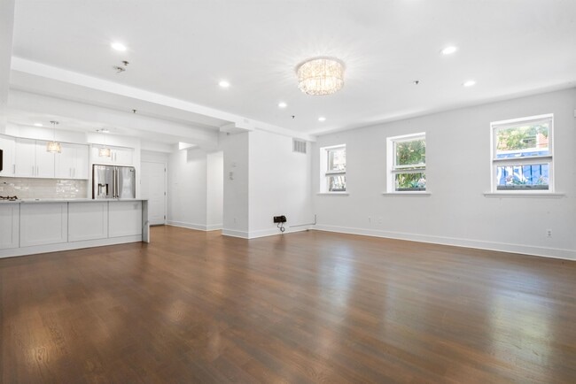 547 Bloomfield St in Hoboken, NJ - Building Photo - Building Photo