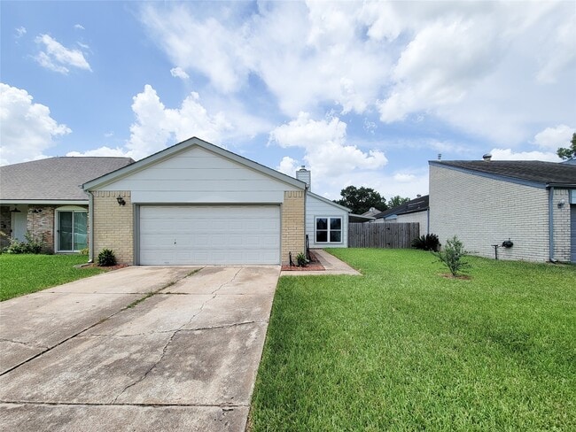 property at 13838 Walnut Hollow Ln