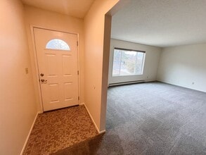 6261 Juniper Way in Klamath Falls, OR - Building Photo - Building Photo